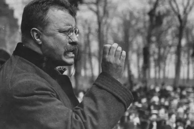 TR